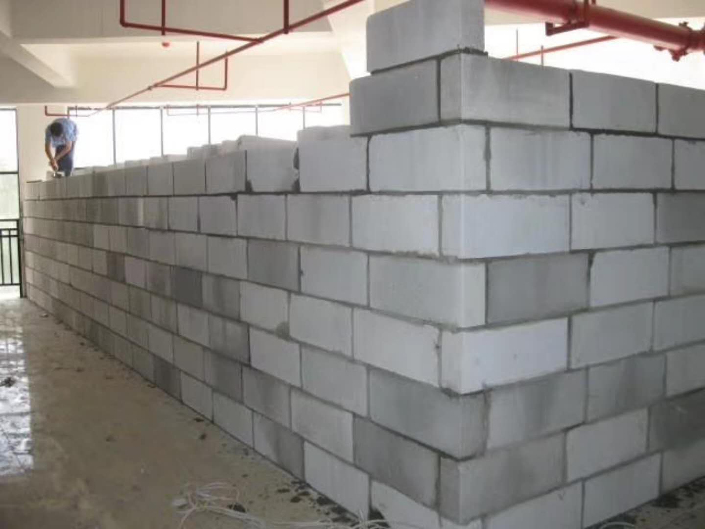 建宁蒸压加气混凝土砌块承重墙静力和抗震性能的研究